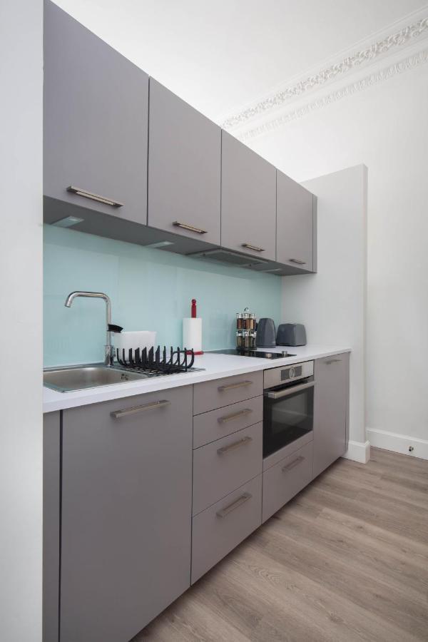 Modern Studio Apartment In Prime Central Location 에든버러 외부 사진